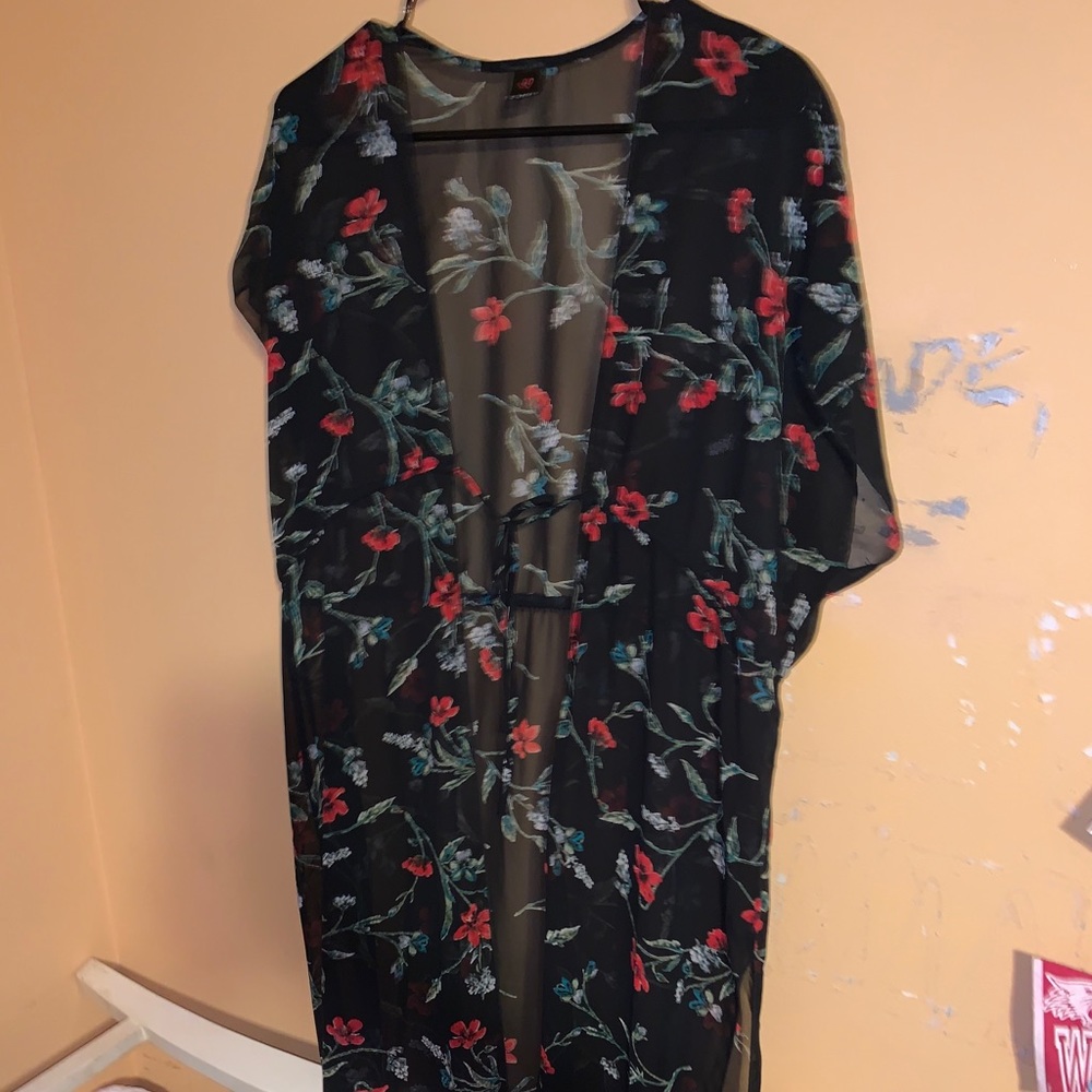 Floral long cover up - Picture 4 of 5